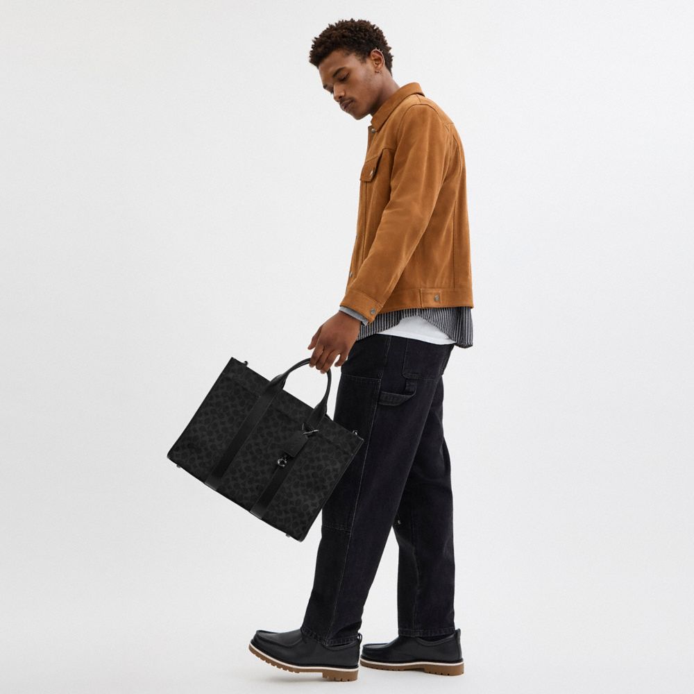 Мужские сумки Coach Wesley Tote In Signature Canvas — фото 5