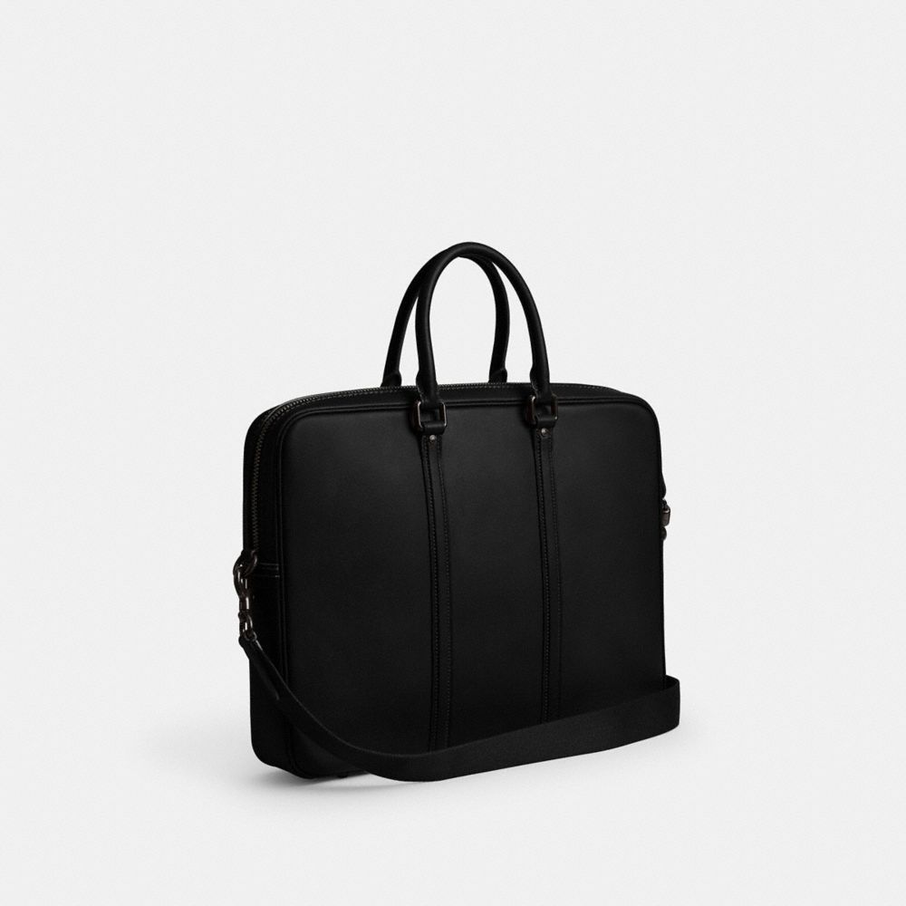COACH®,Noir,Angle View