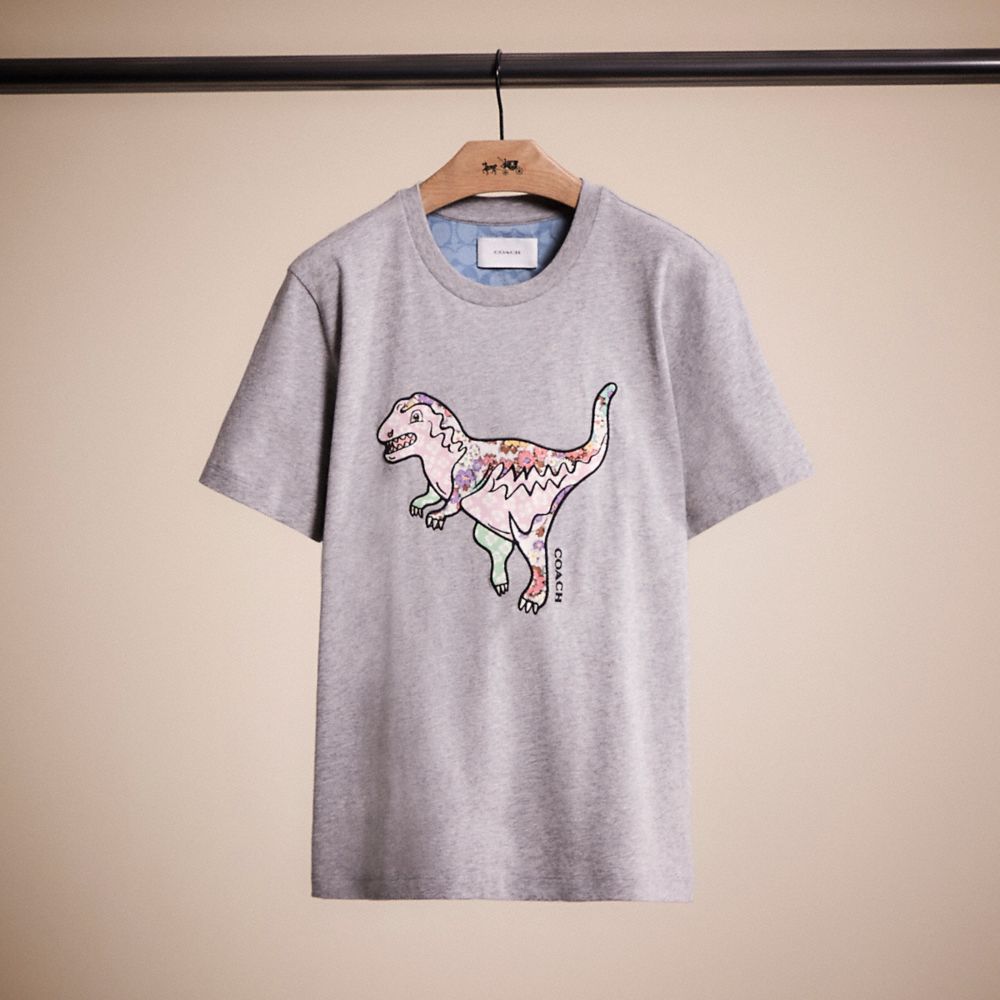 COACH®,RESTORED PATCHWORK REXY T-SHIRT IN ORGANIC COTTON,Grey,Front View