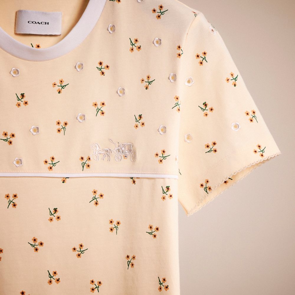 COACH®,RESTORED DITSY FLORAL T-SHIRT IN ORGANIC COTTON,Cream/Yellow,Scale View