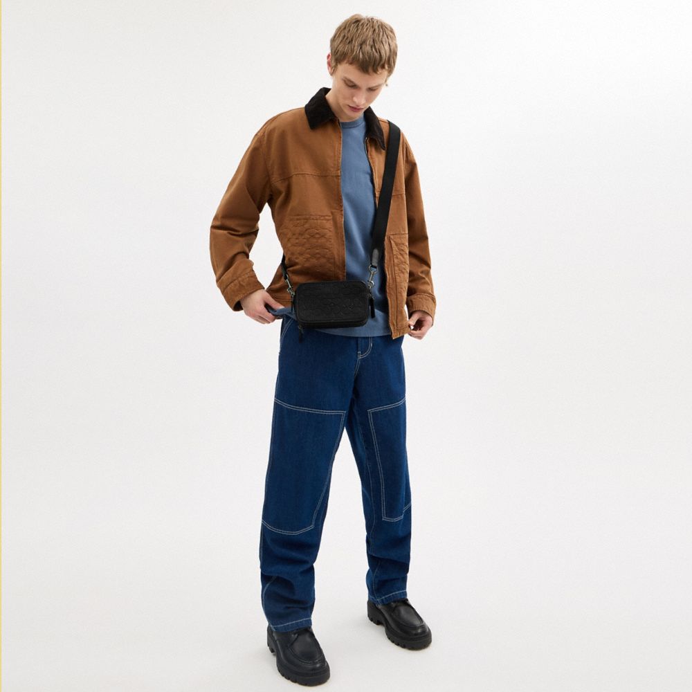 COACH®,SAC À PORTÉ-CROISÉ WYATT EN CUIR SIGNATURE,Gris acier/Noir,Detail View