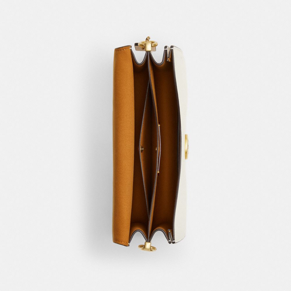 Shop Coach Tabby Schultertasche Mit Kette In White