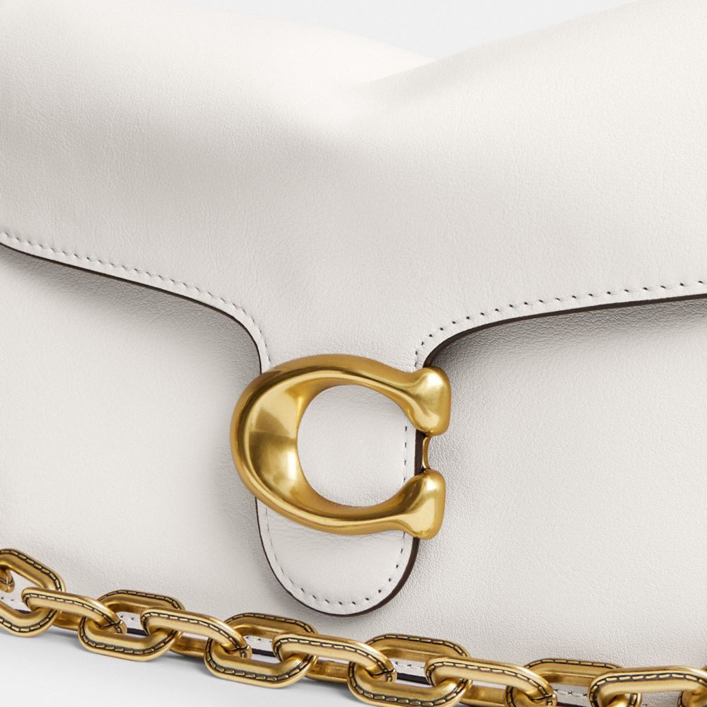 Shop Coach Tabby Schultertasche Mit Kette In White