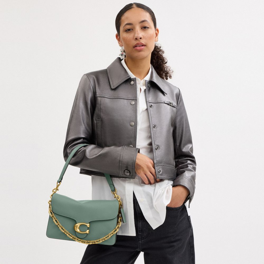 Shop Coach Tabby Schultertasche Mit Kette In Green