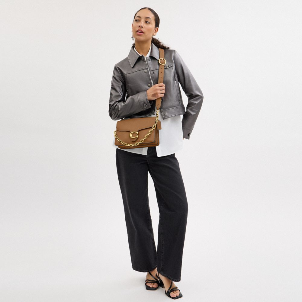 Shop Coach Tabby Schultertasche Mit Kette In Brown