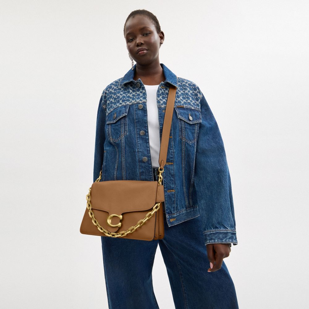 Shop Coach Tabby Schultertasche 30 Mit Kette In Brown