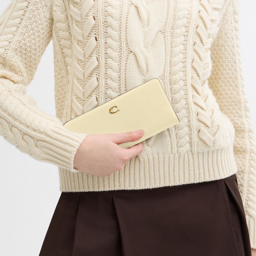 COACH®,PORTEFEUILLE FIN ESSENTIEL,Cuir lisse,Laiton/Clair de lune,Detail View