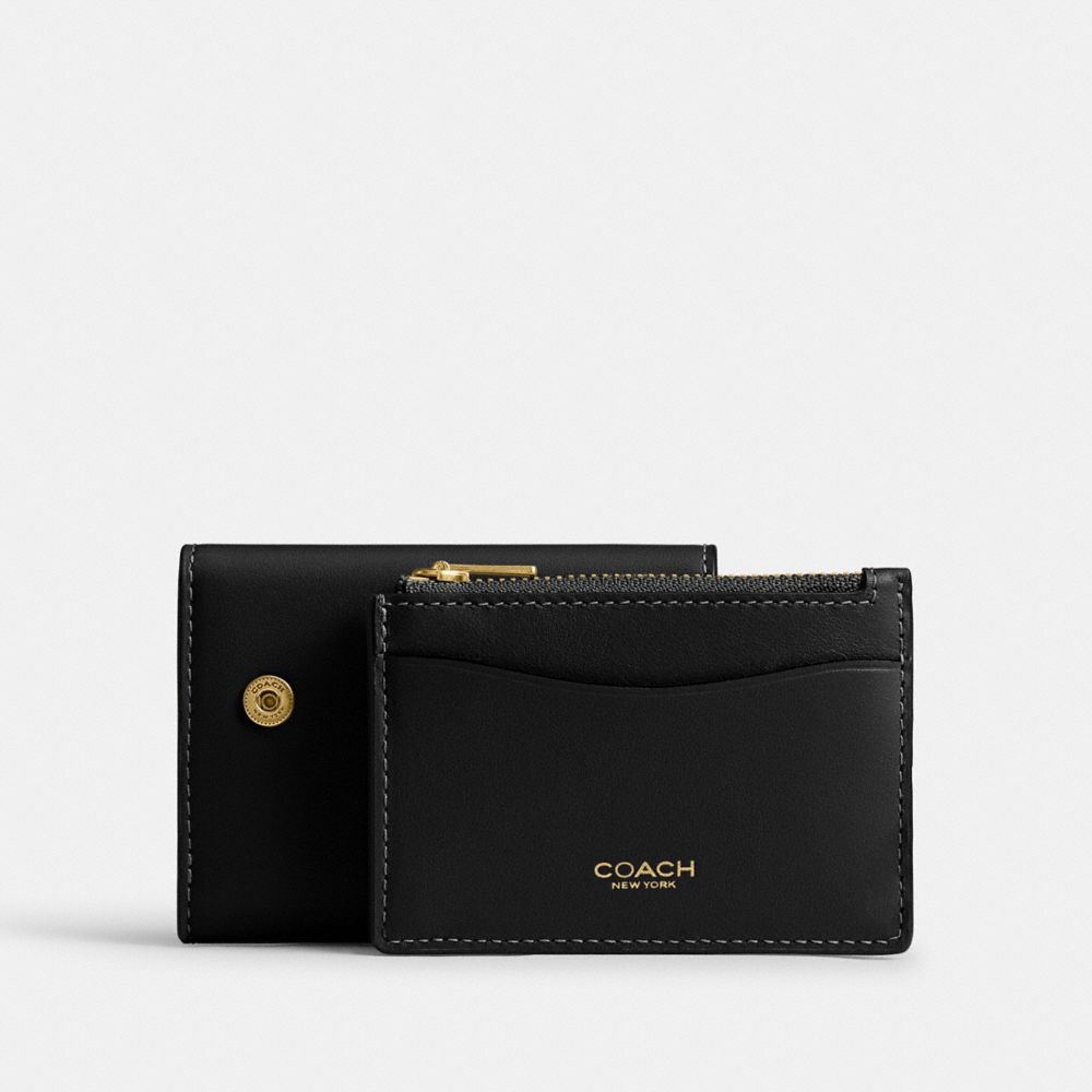 COACH®,Essential Card Holder Wallet,,Angle View