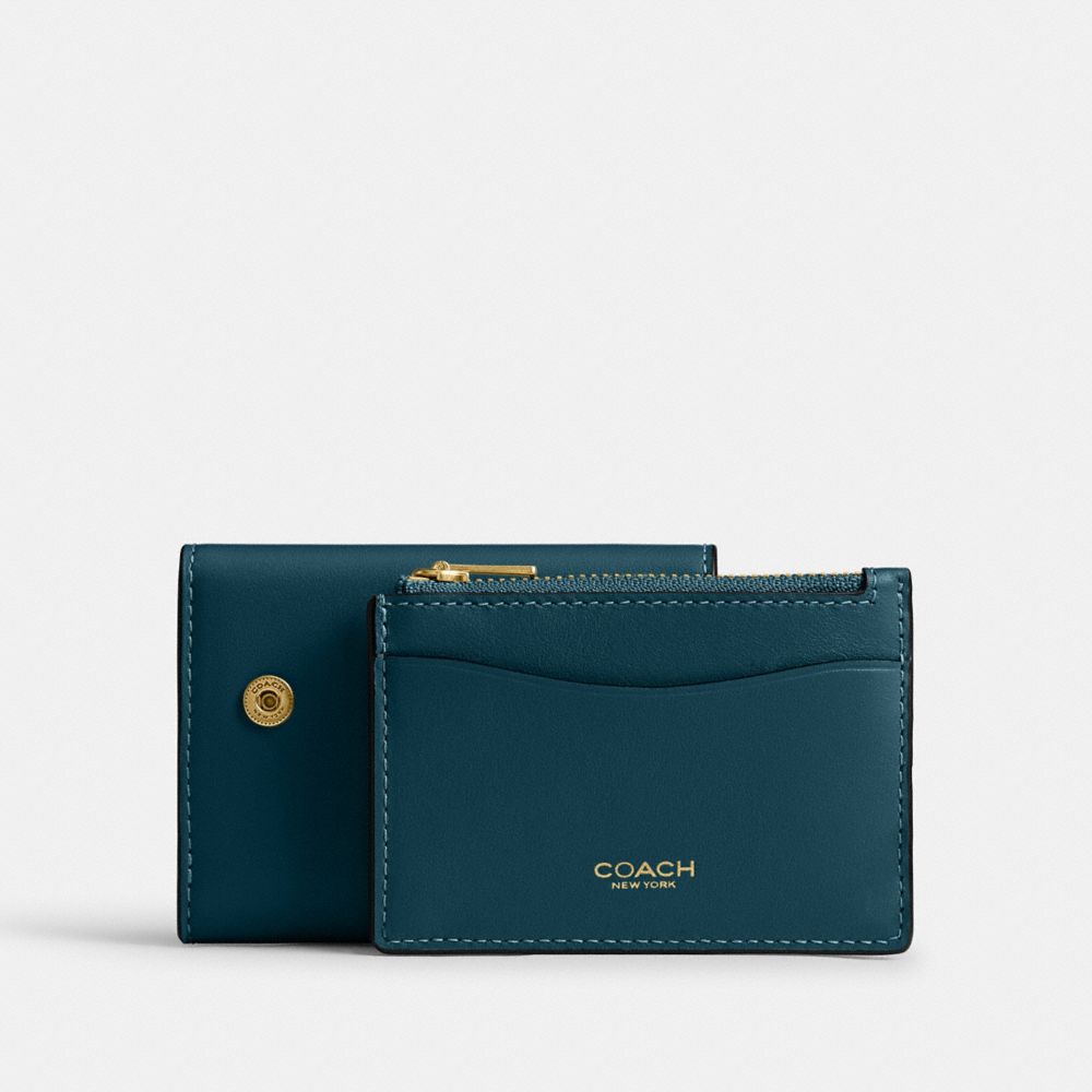 COACH®,Essential Card Holder Wallet,Calfskin Leather,Card Case,Metal,Logo,Casual,Teal,Angle View