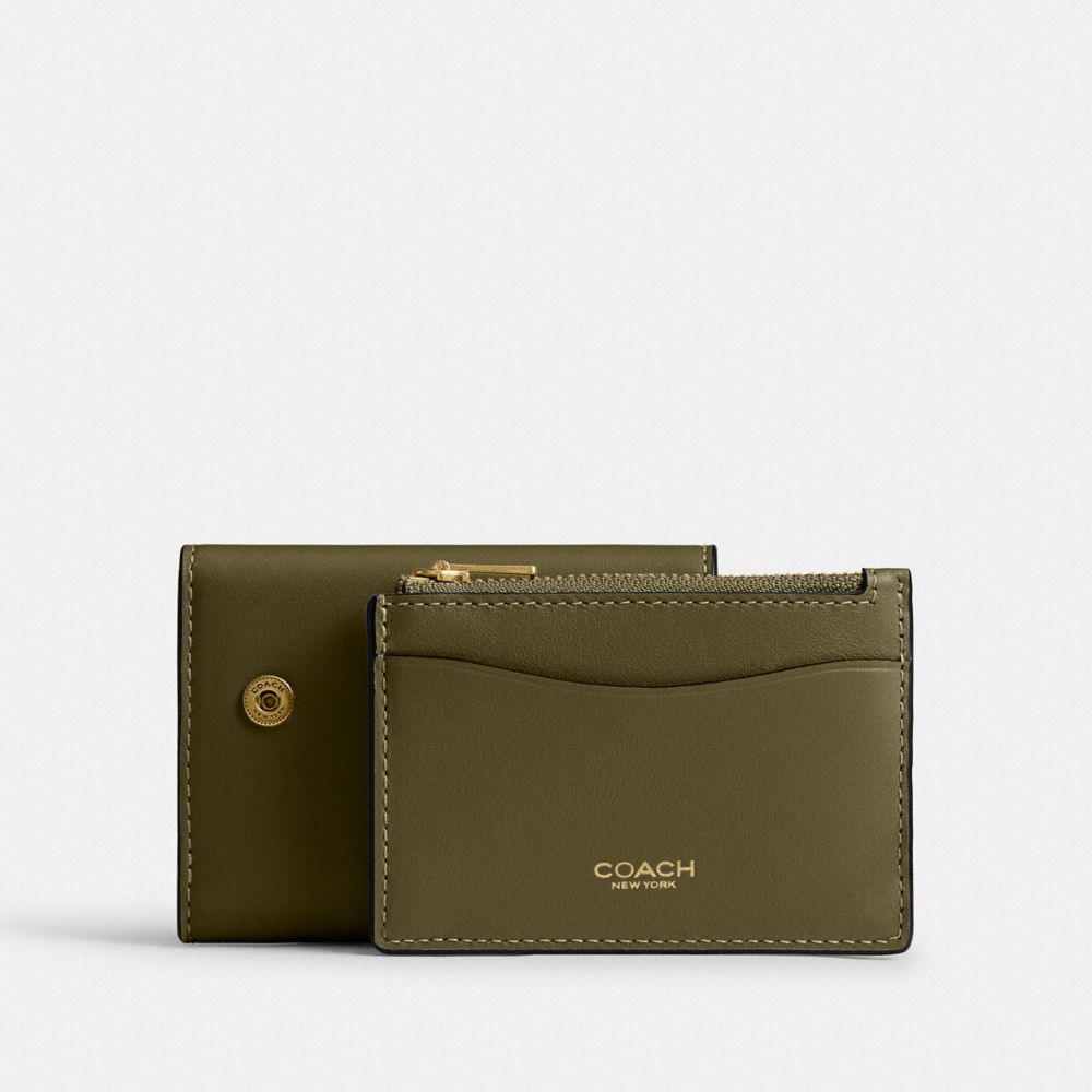 Coach Essential Card Holder Wallet