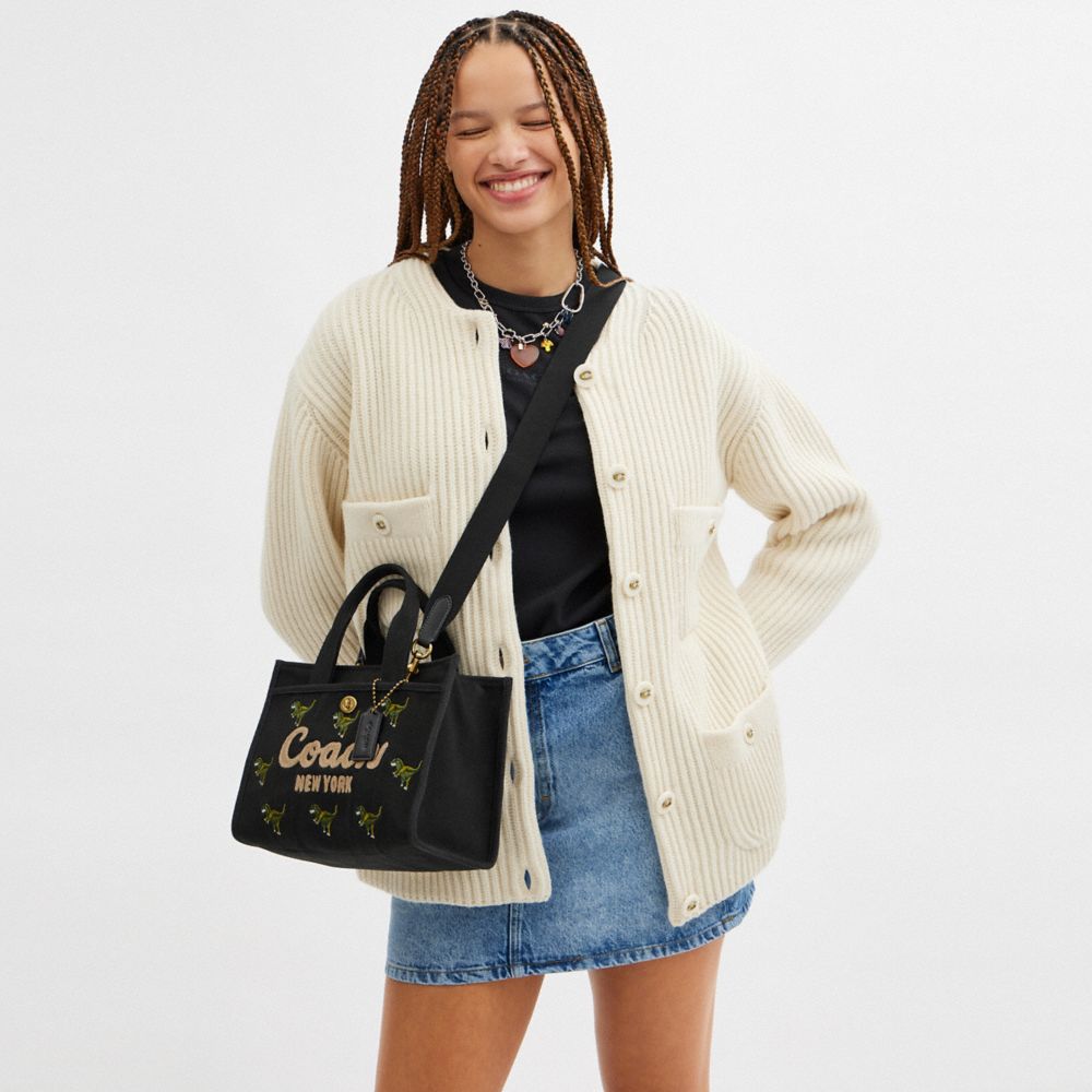 COACH®,カーゴ トート バッグ 26・レキシー プリント,トートバッグ,ﾌﾞﾗｽ/ﾌﾞﾗｯｸ ﾏﾙﾁ