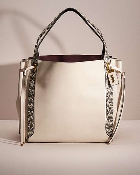 COACH®,RESTORED HARMONY HOBO 33 IN COLORBLOCK WITH SNAKESKIN DETAIL,Brass/Chalk,Front View