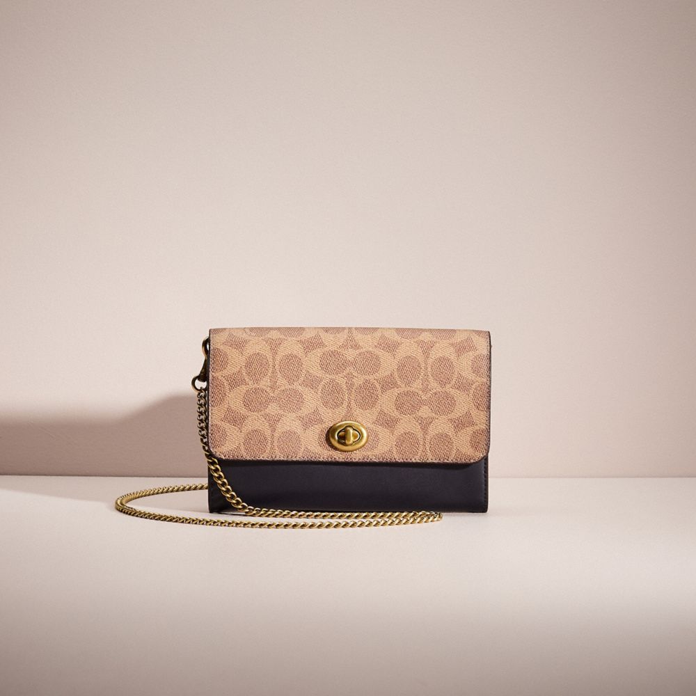 COACH®,RESTORED MARLOW TURNLOCK CHAIN CROSSBODY IN COLORBLOCK SIGNATURE CANVAS,Brass/Tan/Ink/Light Peach,Front View