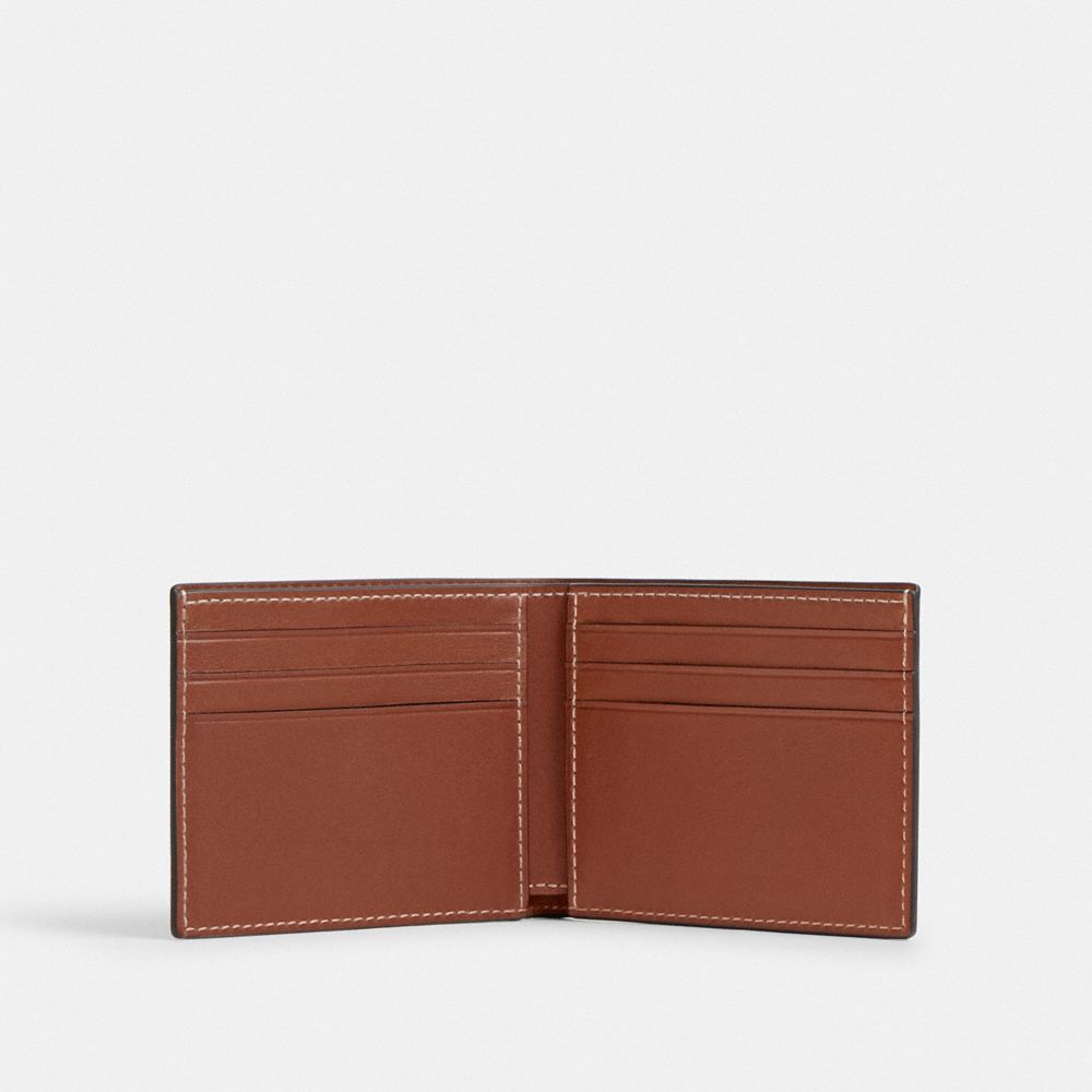 Coach In Redwood