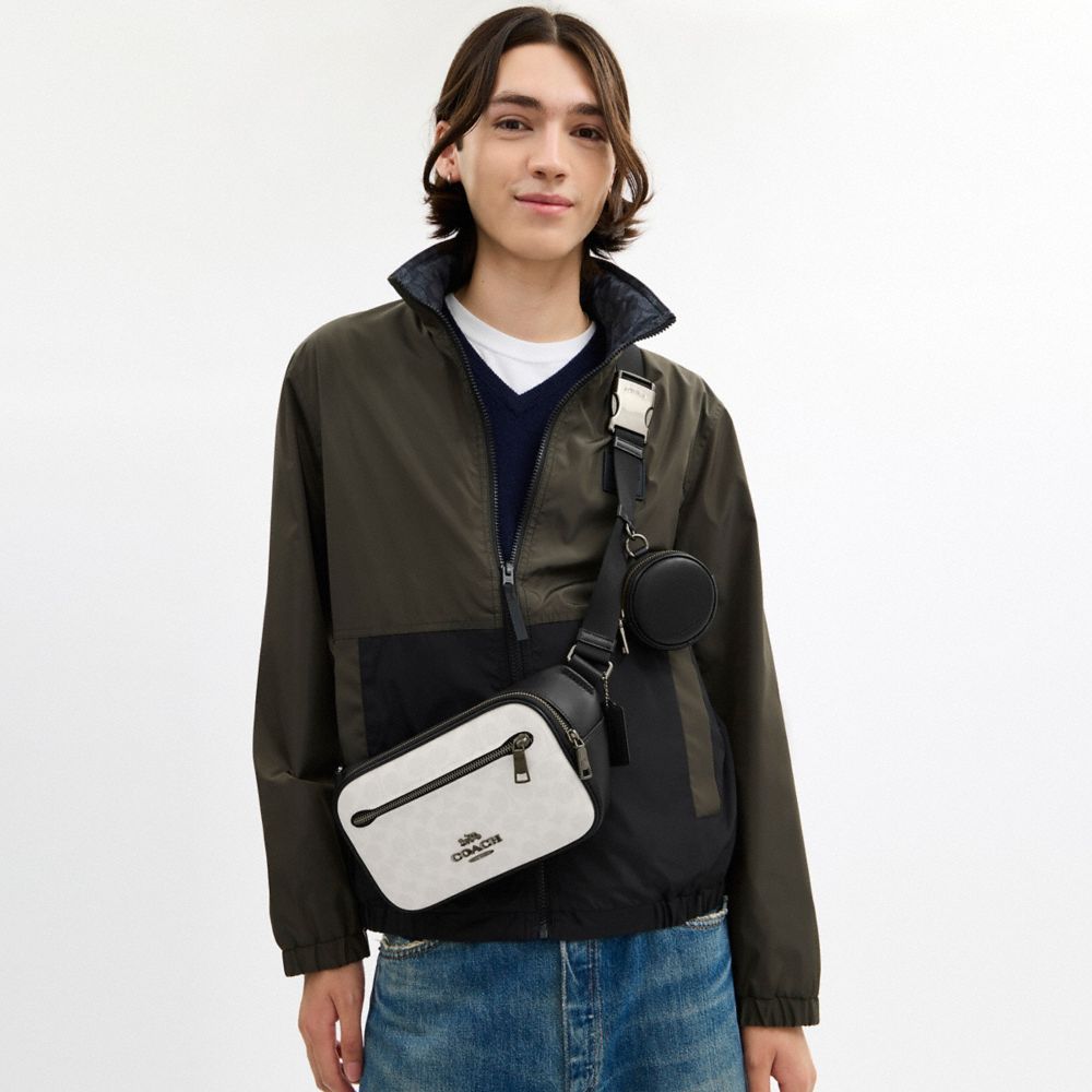 COACH®,SAC CEINTURE ELIAS EN TOILE EXCLUSIVE,Toile exclusive,Bronze Industriel/Craie/Noir,Detail View