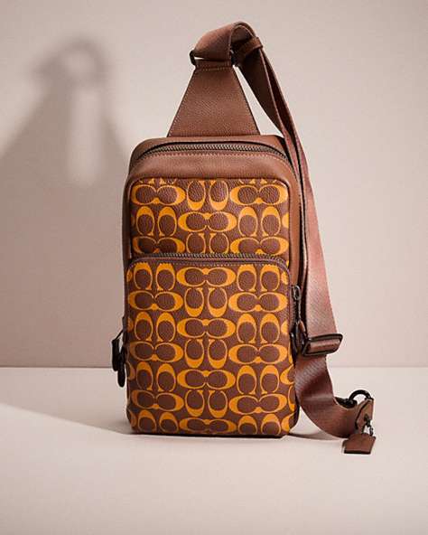 COACH®,RESTORED GOTHAM PACK IN SIGNATURE LEATHER,Saddle/Papaya,Front View