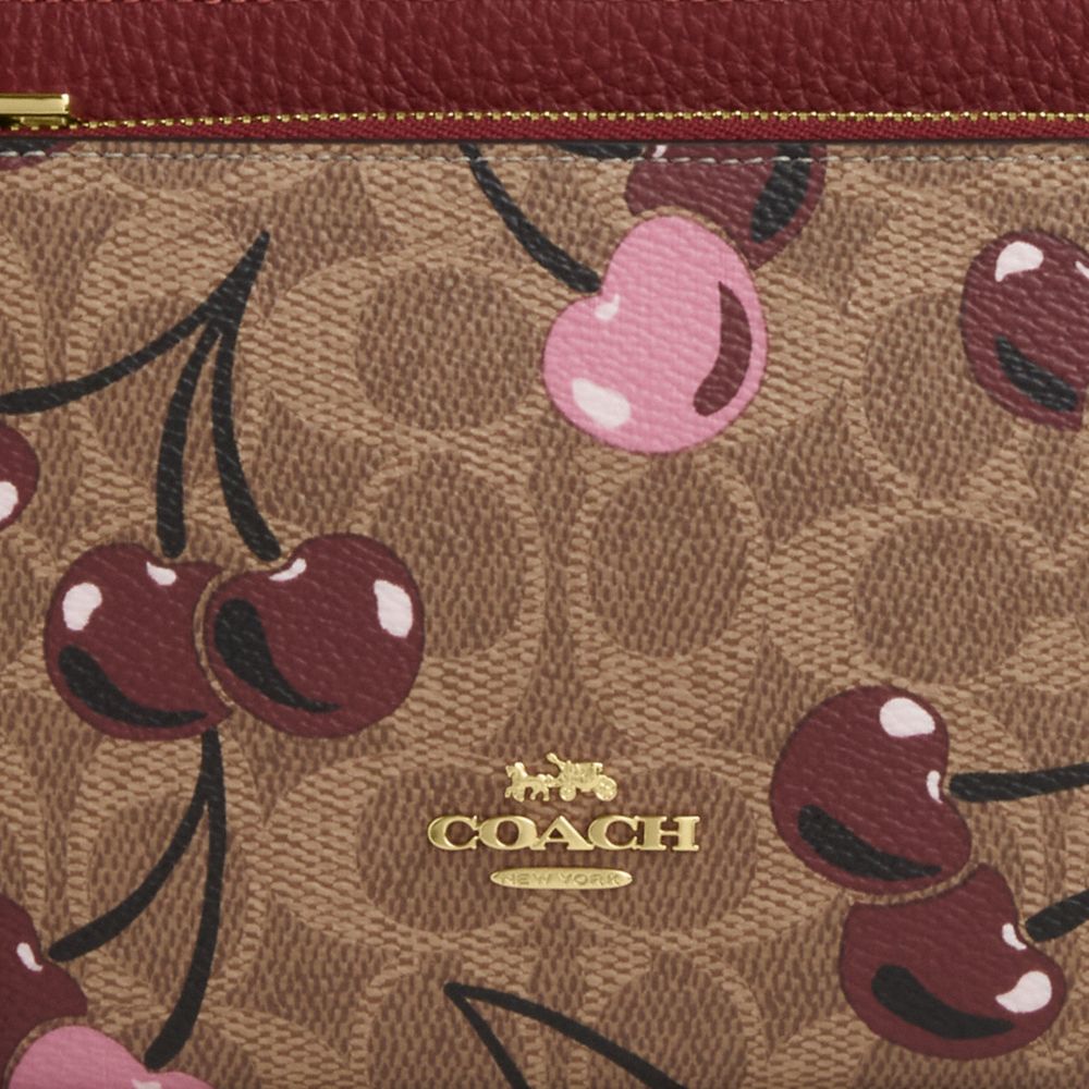 COACH®,PORTEFEUILLE DOUBLE À ZIP EN TOILE SIGNATURE AVEC IMPRIMÉ CERISE,Tissu en toile exclusif,Or/Havane multi