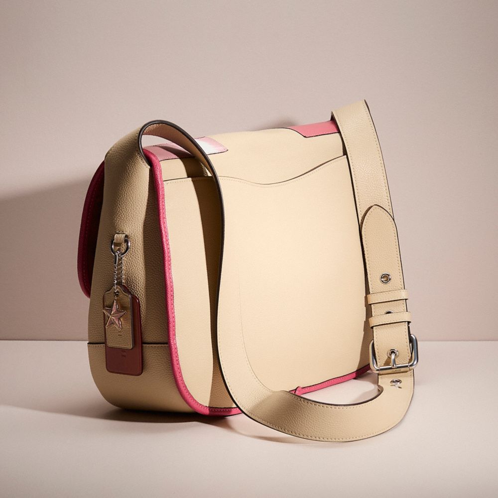 未使用 COACH ミニリュック カーキ ホワイト人気 C8604 シグネチャー 新品 未使用 COACH ミニリュック C8604 カーキチョーク