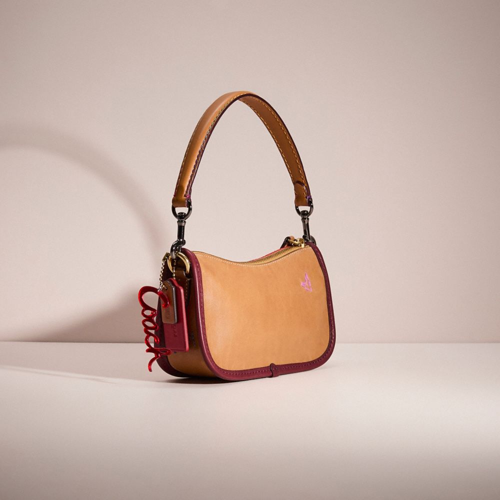 COACH®,Upcrafted Swinger 20 In Original Natural Leather,Leather,Crossbody,Piping,Casual,Multi Color,Angle View