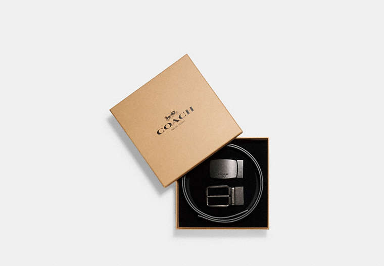 COACH®,BOXED PLAQUE AND HARNESS BUCKLE CUT-TO-SIZE REVERSIBLE BELT, 38MM,Leather,Black,Front View