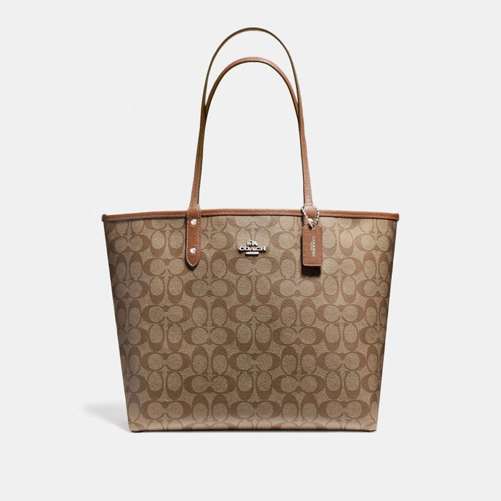 COACH®,REVERSIBLE CITY TOTE IN SIGNATURE CANVAS,pvc,Large,Gold/Khaki Saddle 2,Front View