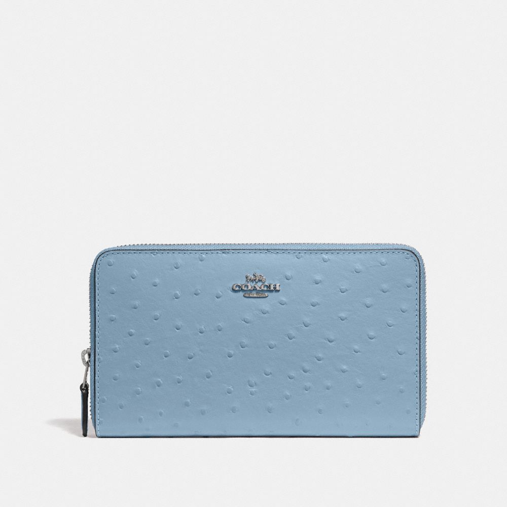 COACH Outlet Continental Wallet