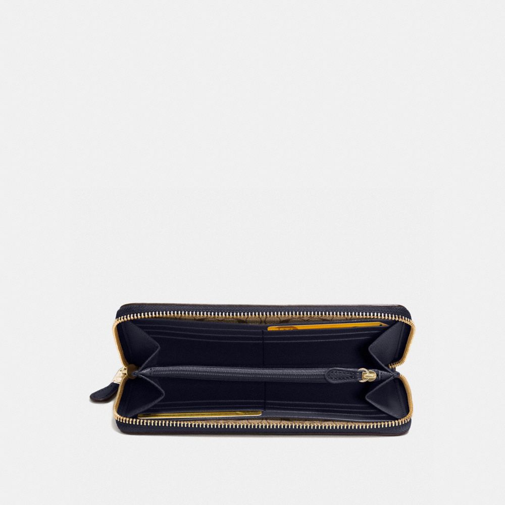 Online Outlet Center - 2,490 บาท ACCORDION ZIP WALLET (COACH F54007) QBPIN  Details Crossgrain leather 12 credit card slots Full-length bill  compartments Zip coin pocket Zip-around closure Outside open pocket 7 1/2 (