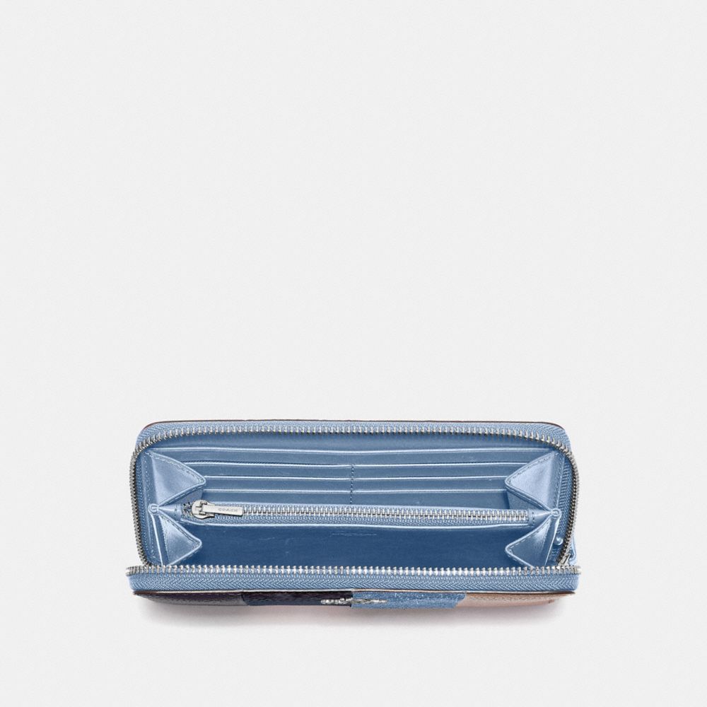 Accordion Zip Wallet