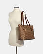COACH®,GALLERY TOTE IN SIGNATURE CANVAS,Leather,Large,Gold/Khaki Saddle 2,Alternate View