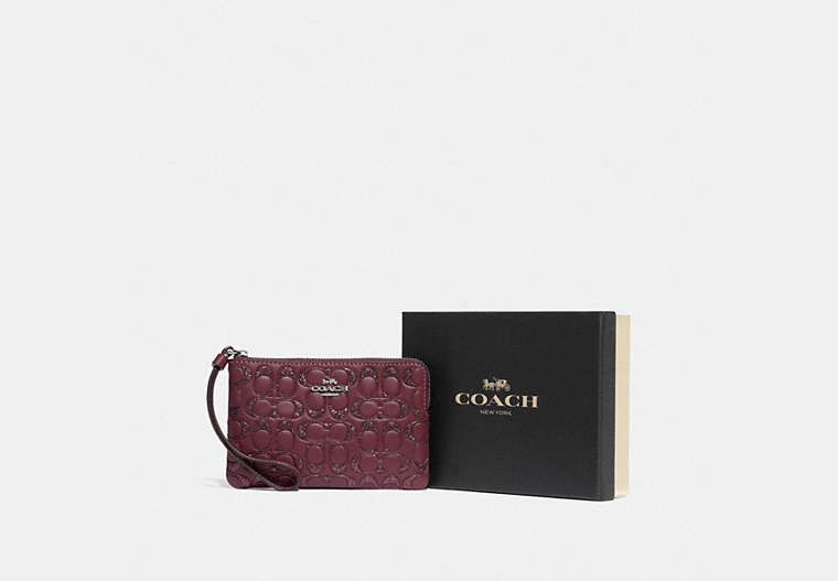 COACH®,BOXED CORNER ZIP WRISTLET IN SIGNATURE LEATHER,Silver/Wine,Front View