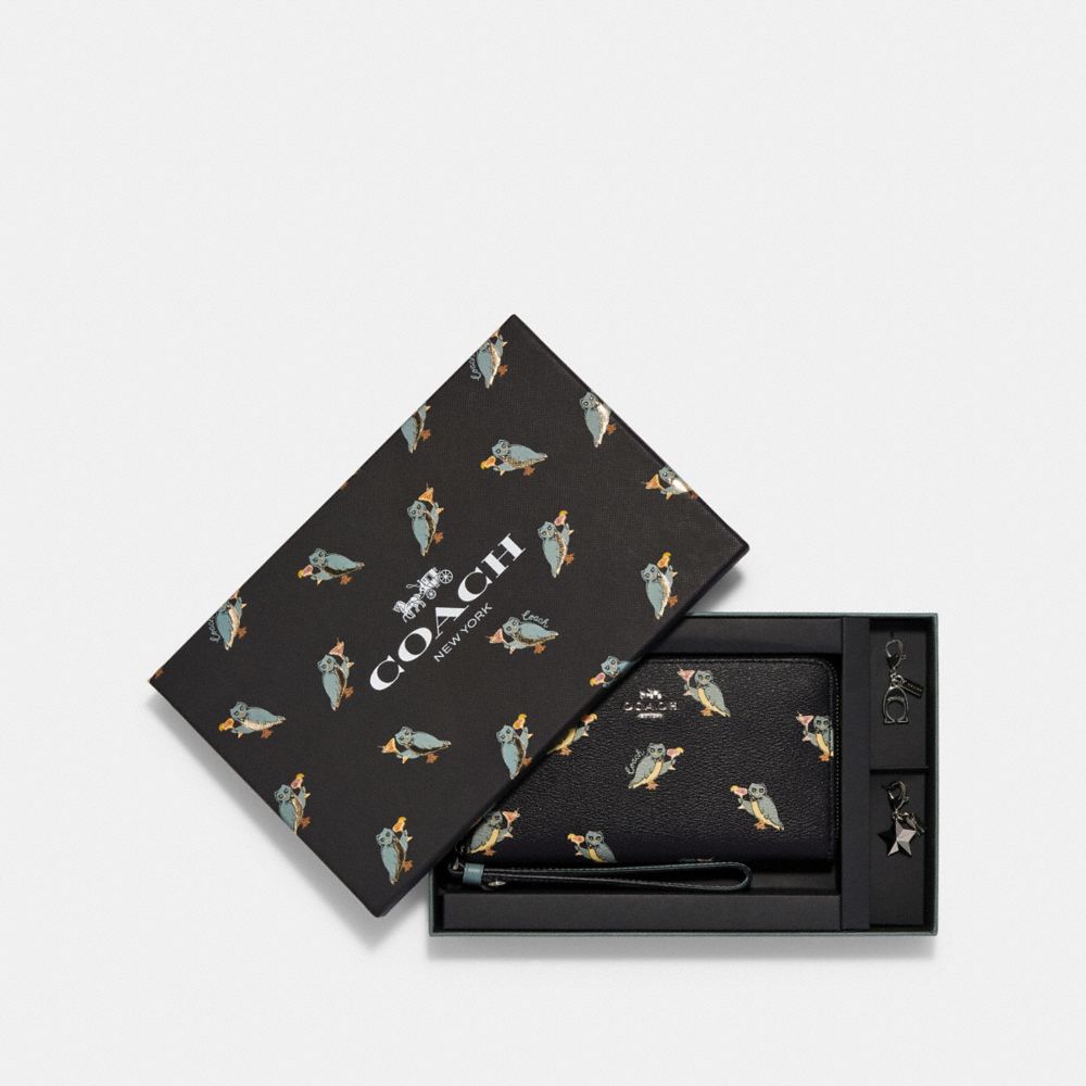 Coach owl wallet new arrivals