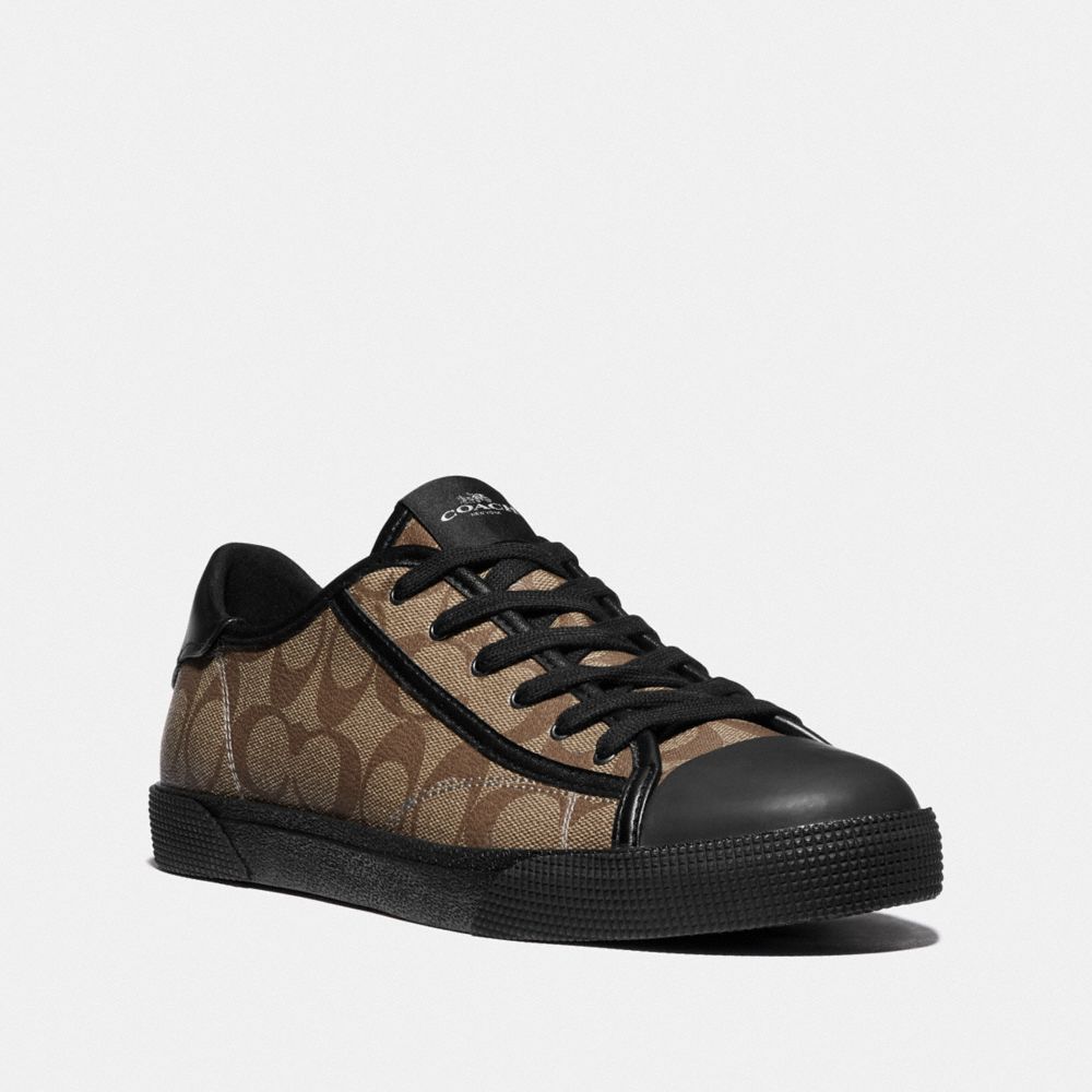 C136 Low Top Sneaker