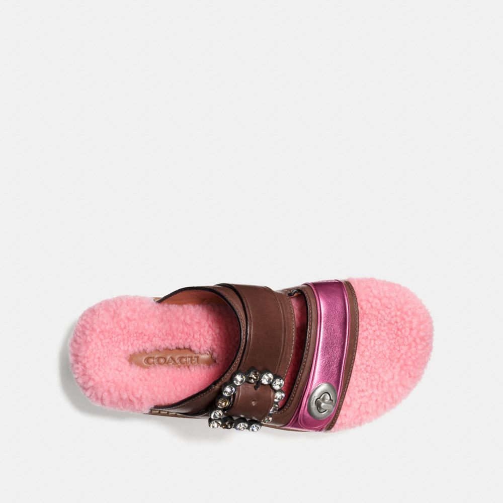 Turnlock Slide With Shearling