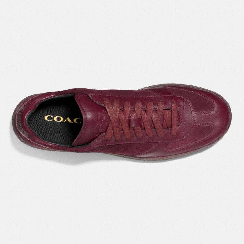 C104 Sneaker