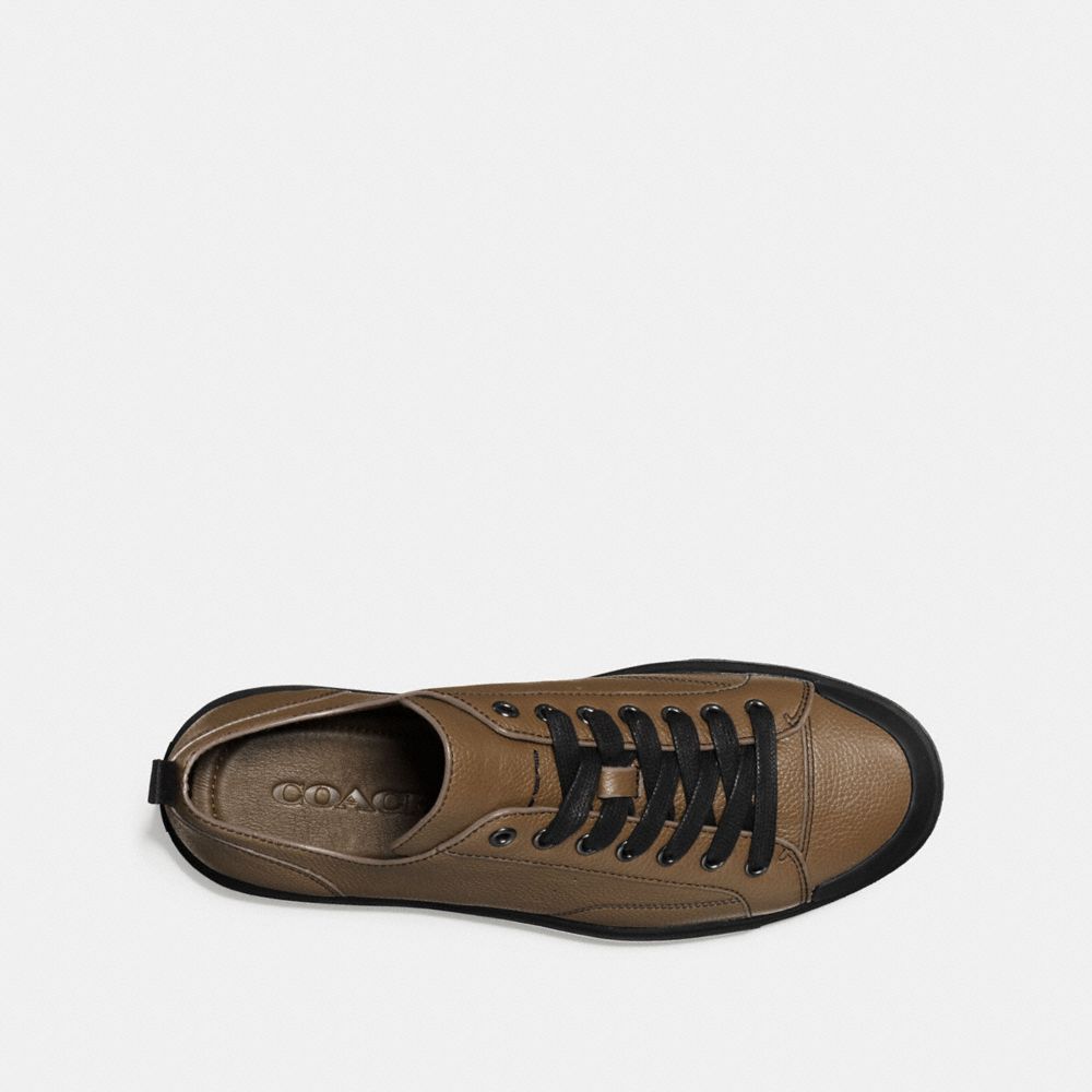 C114 Low Top Sneaker