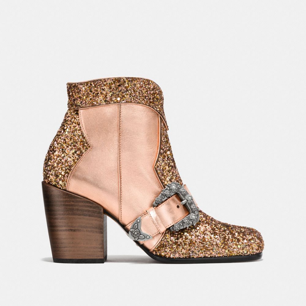 COACH®,BOTTINES À BOUCLE WESTERN,Matériau mixte,Or rose/Or rose,Angle View