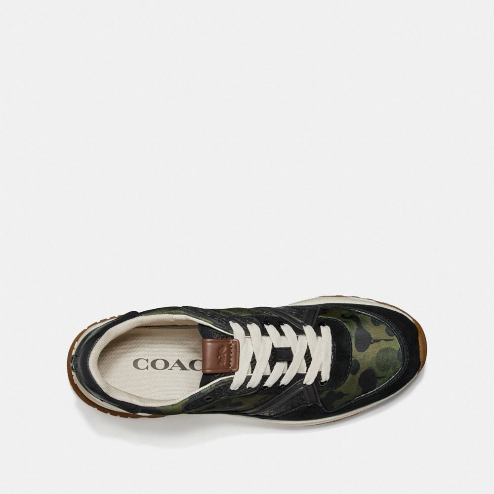 C143 Runner With Camo Print