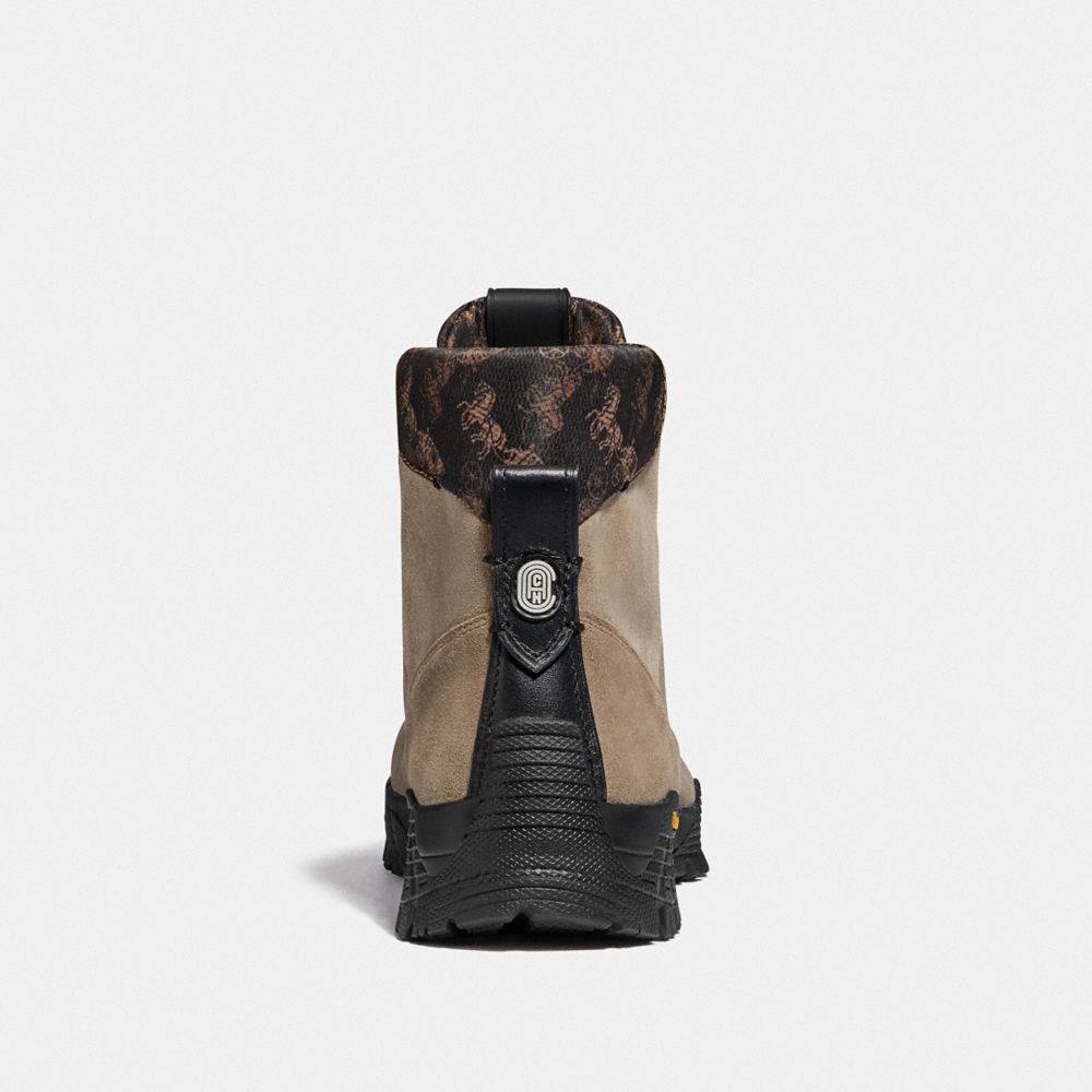 Hybrid Coach City Hiker Boot With Horse And Carriage Print