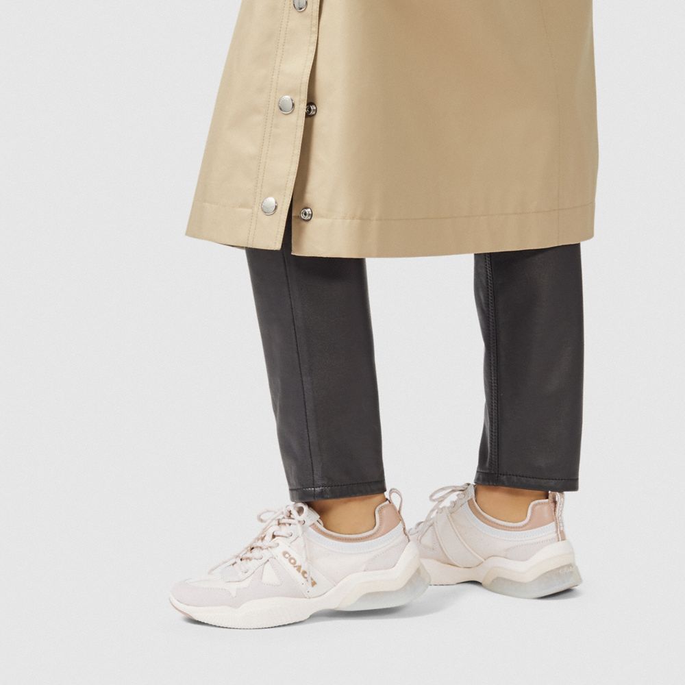COACH®,RUNNER CITYSOLE,matériau mélangé,Craie/Taupe,Detail View