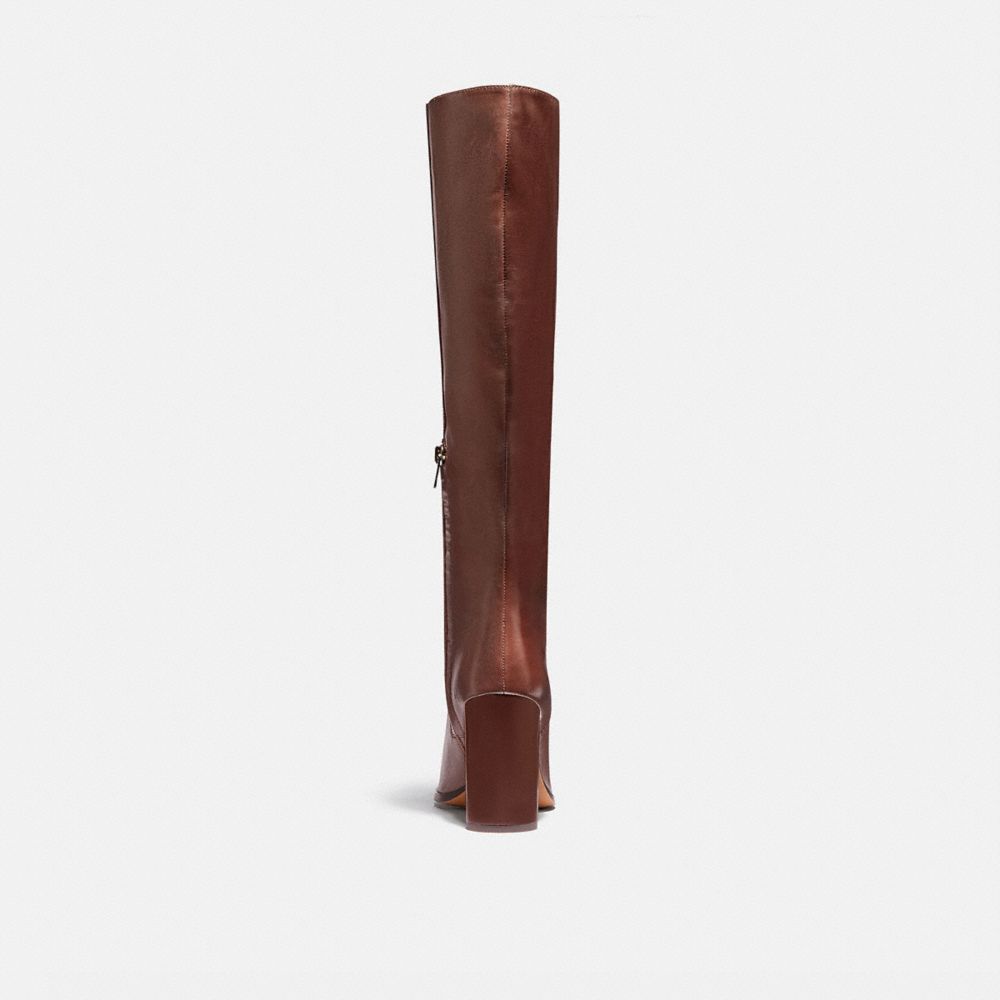 Brigitte Boot