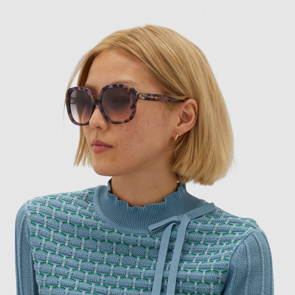 Lunettes de soleil carrées douces et emblématiques sculptées