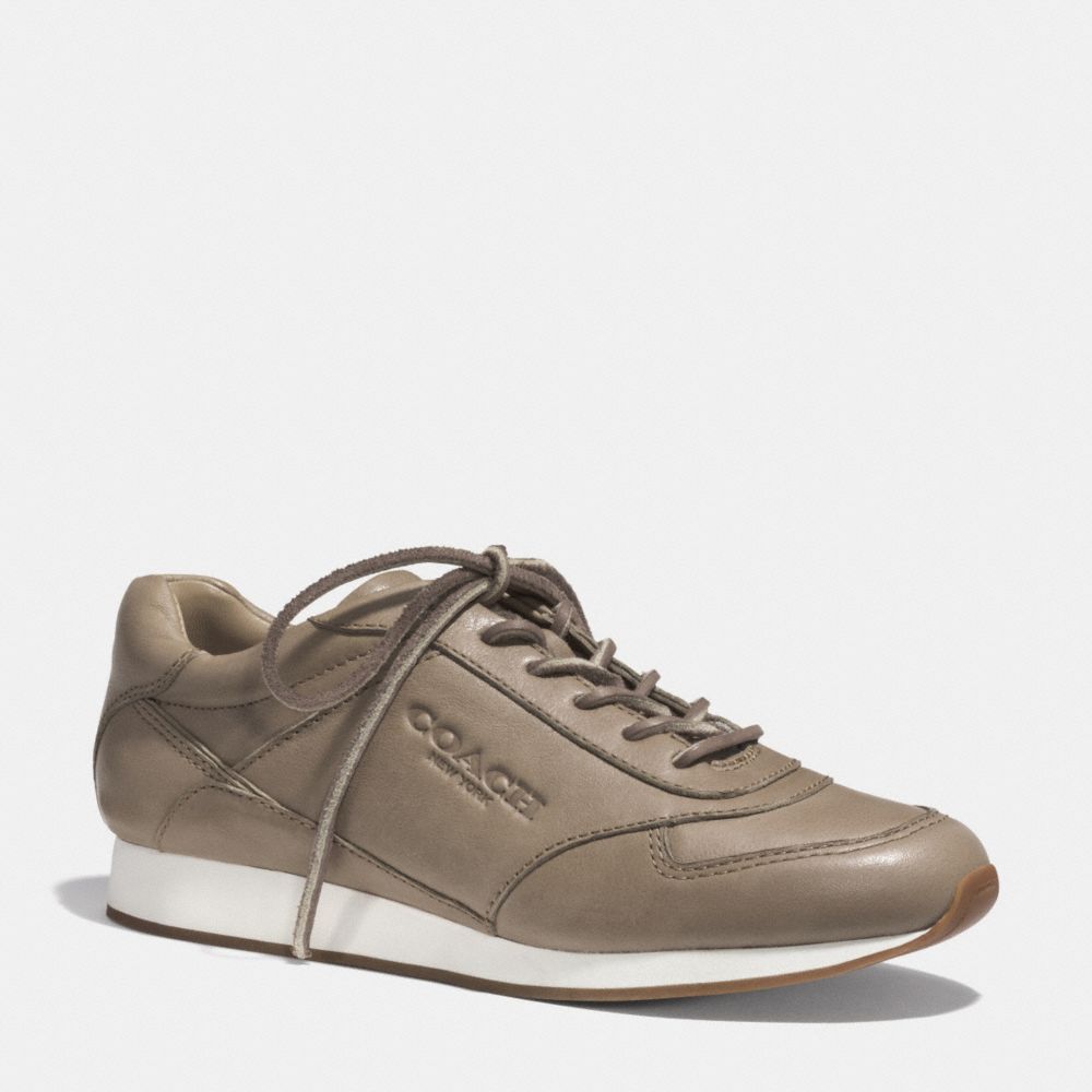 Raeann Sneaker