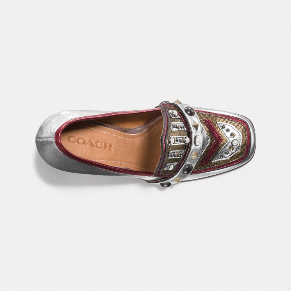 High Vamp Loafer With Shield