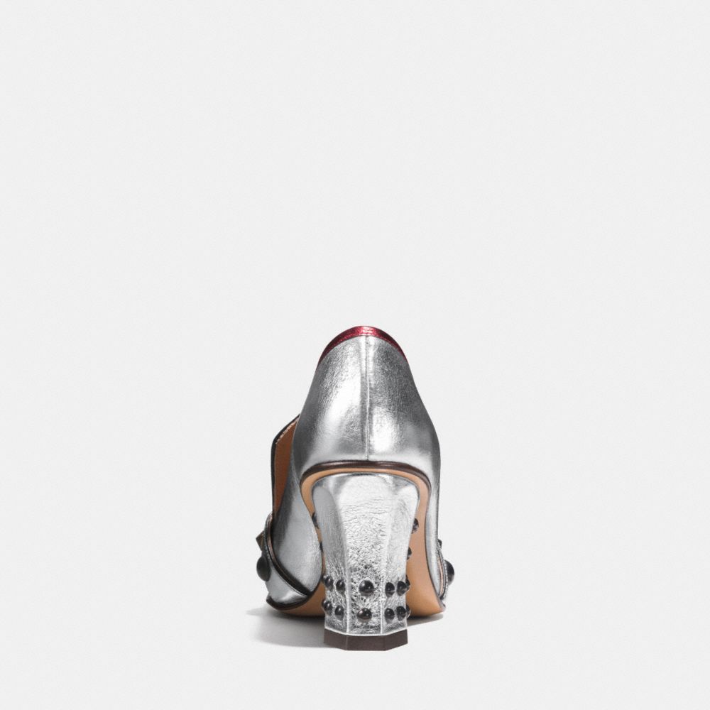 High Vamp Loafer With Shield
