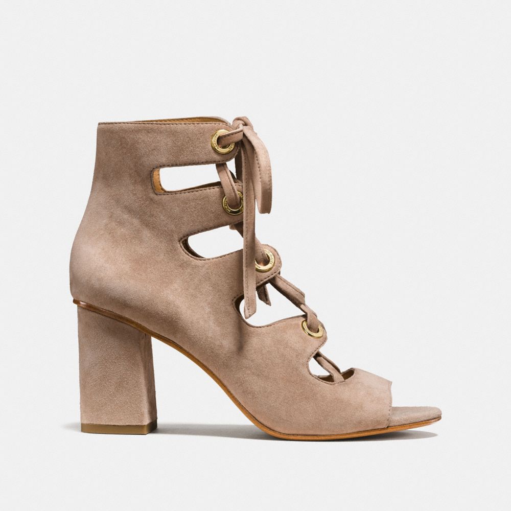 Priscilla Heel